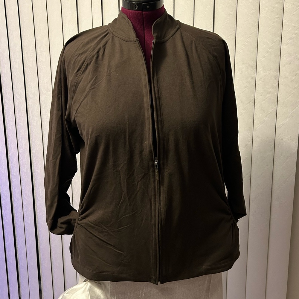 IZOD Capri sweatsuit, chocolate brown.